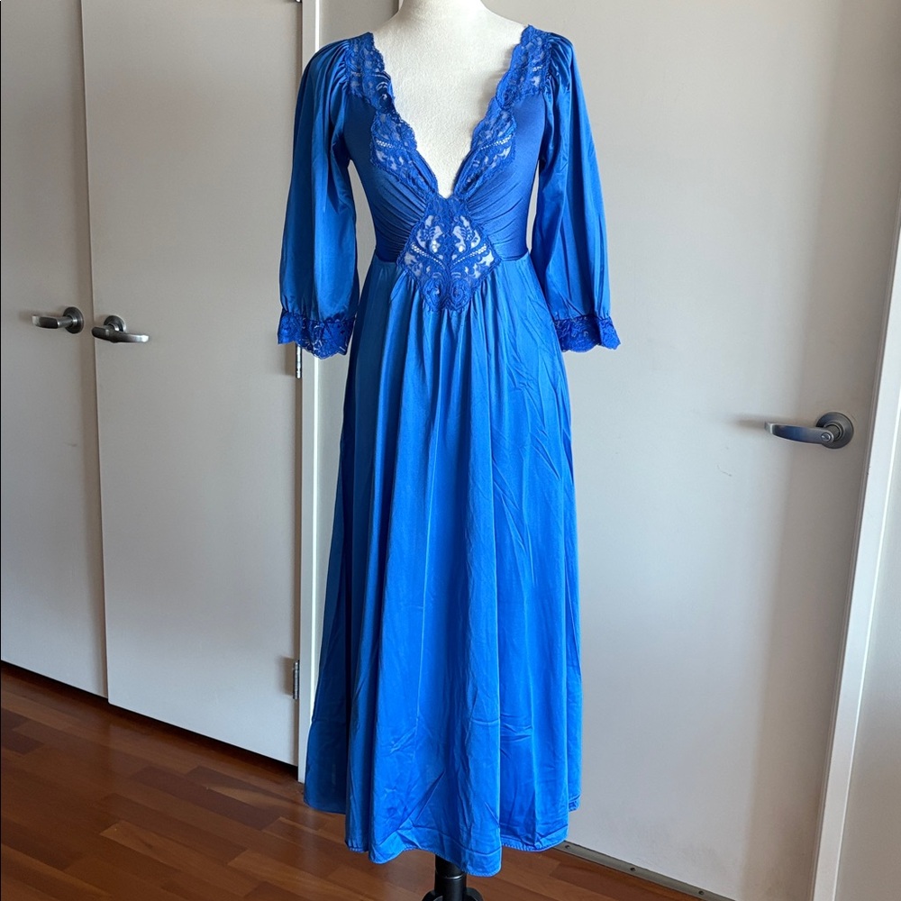 Vintage Olga Royal Blue Nylon Long Nightgown Lace Trim Deep V Puff Sleeve 92470